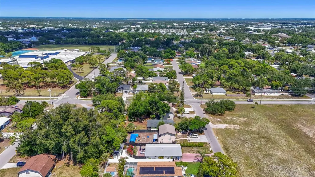 831 Winter Garden Drive Sarasota FL 34243