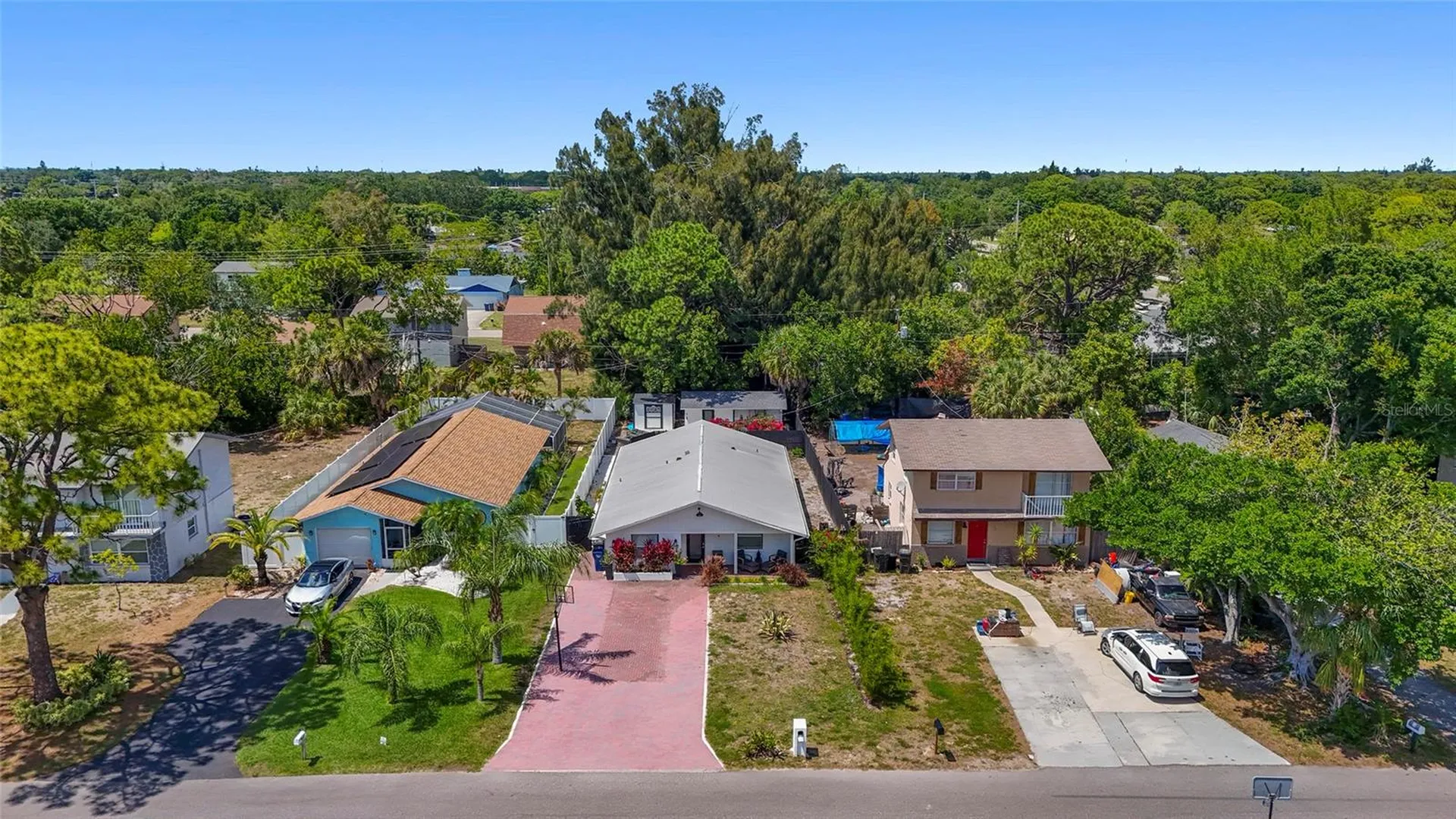 831 Winter Garden Drive Sarasota FL 34243