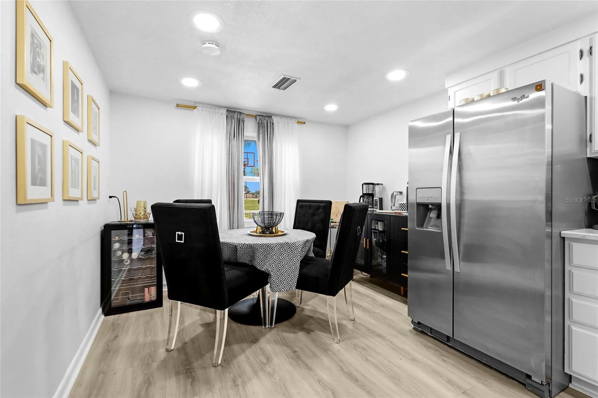 831 Winter Garden Drive Sarasota FL 34243