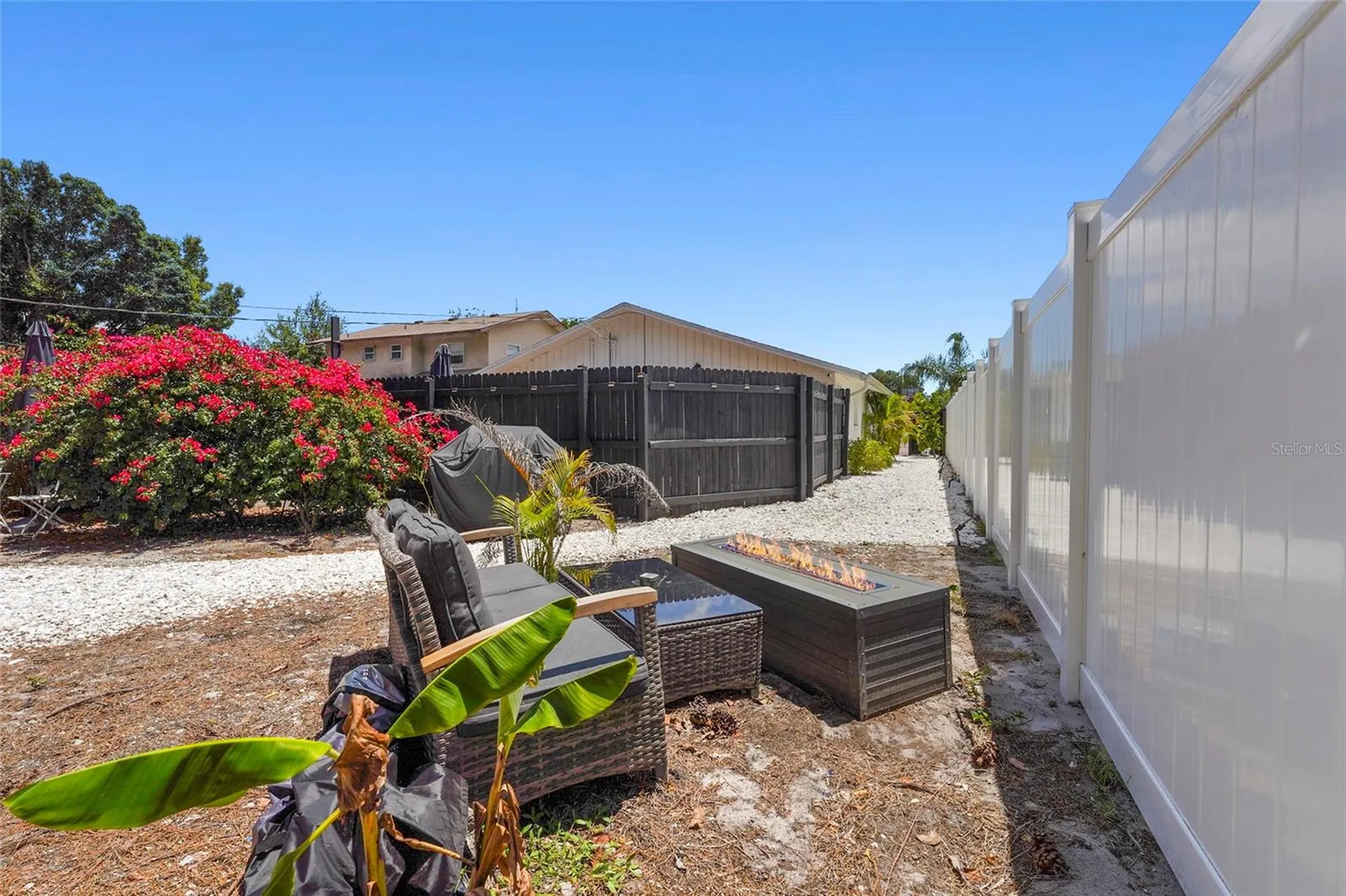 831 Winter Garden Drive Sarasota FL 34243