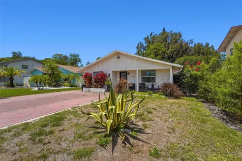 831 Winter Garden Drive Sarasota FL 34243
