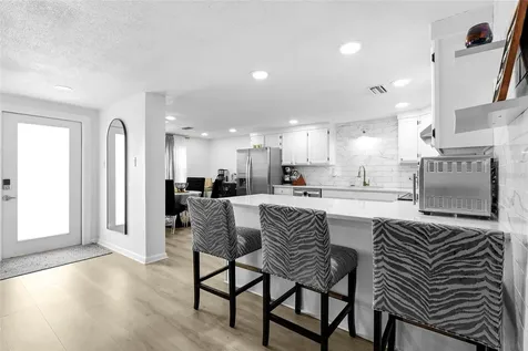831 Winter Garden Drive Sarasota FL 34243