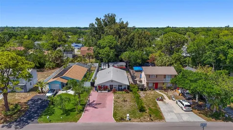831 Winter Garden Drive Sarasota FL 34243