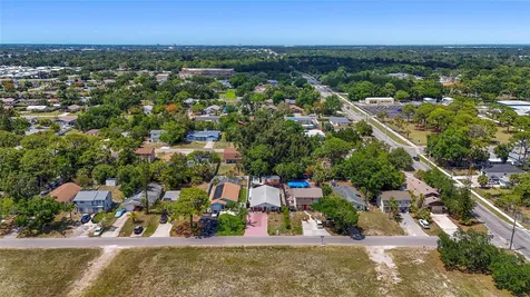 831 Winter Garden Drive Sarasota FL 34243