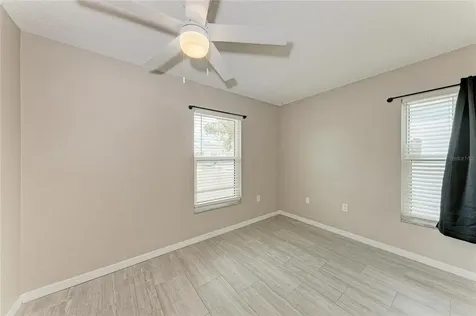 4110 39th Ave W Bradenton FL 34205