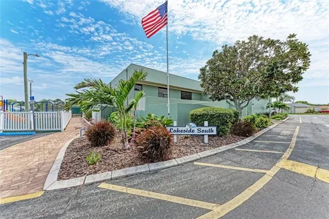 4110 39th Ave W Bradenton FL 34205
