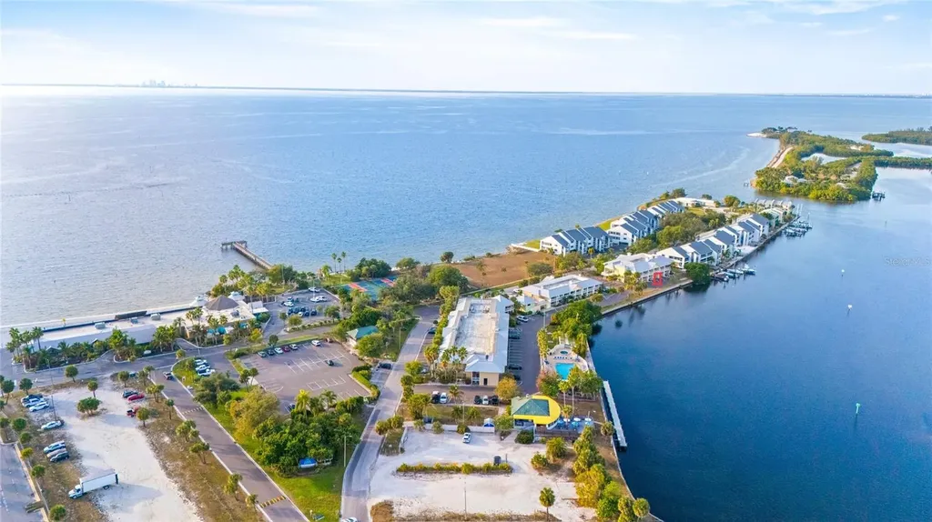 611 Destiny Drive Ruskin FL 33570