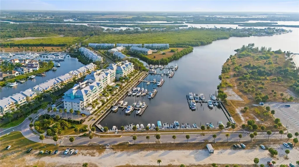 611 Destiny Drive Ruskin FL 33570