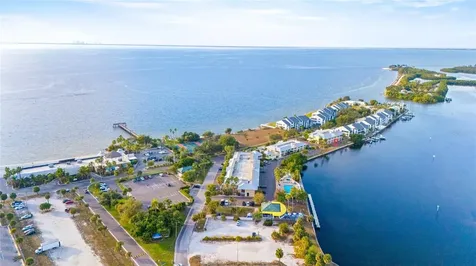 611 Destiny Drive Ruskin FL 33570