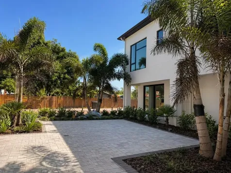 106 36th St N 1st Avenue N St Petersburg FL 33713