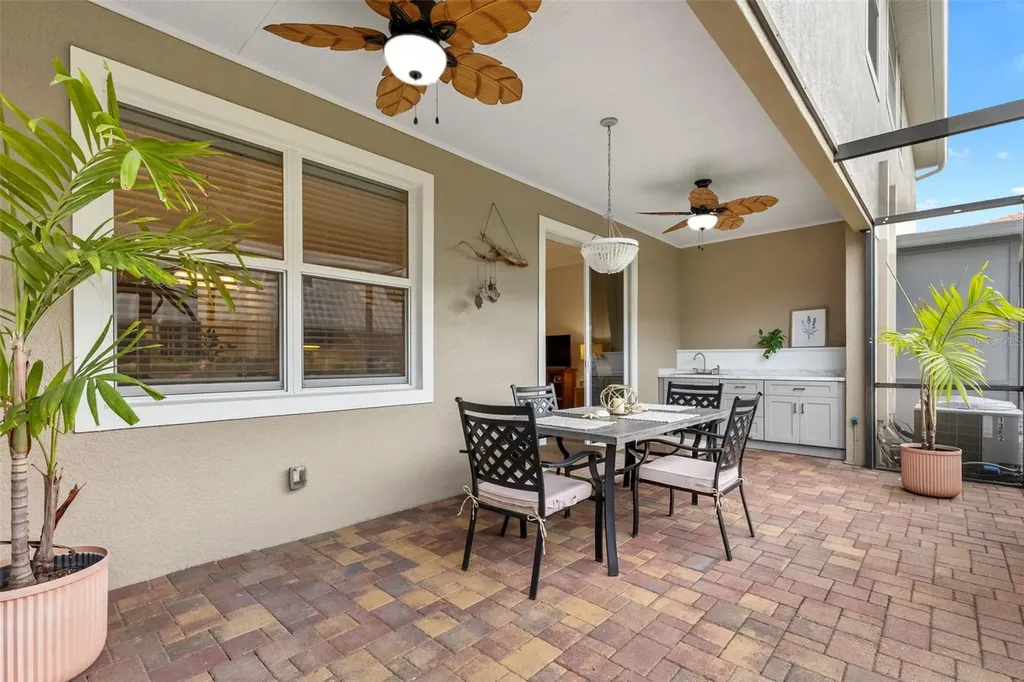 1372 Riserva Lane Palm Harbor FL 34683