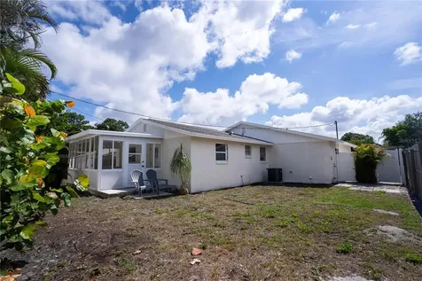 8974 91st Street Seminole FL 33777