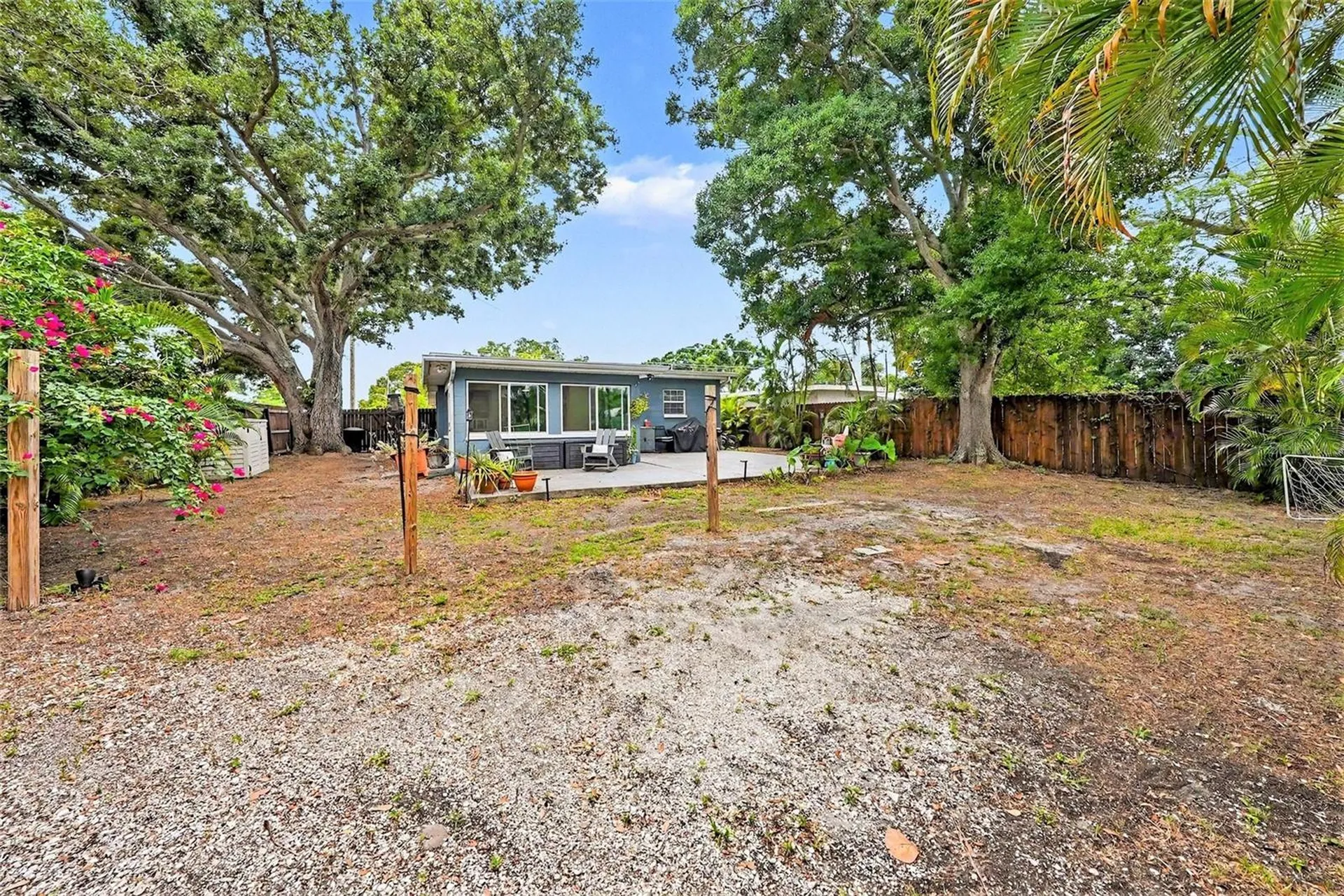 3901 13th Avenue N St Petersburg FL 33713