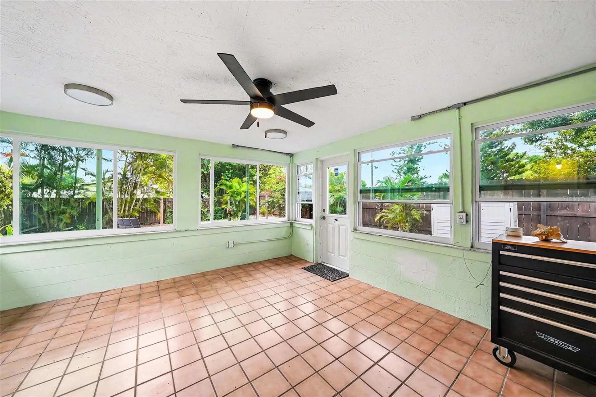 3901 13th Avenue N St Petersburg FL 33713