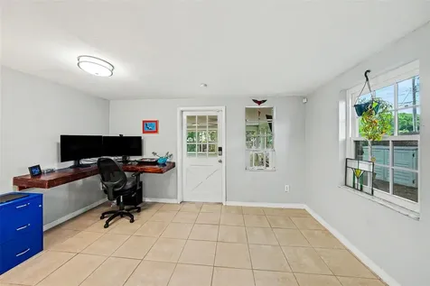 3901 13th Avenue N St Petersburg FL 33713