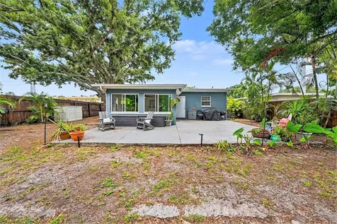 3901 13th Avenue N St Petersburg FL 33713