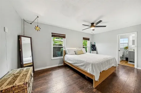 3901 13th Avenue N St Petersburg FL 33713