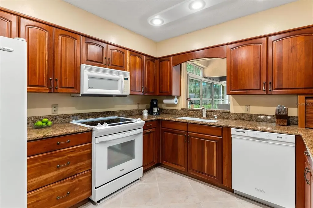6400 Sunnyside Drive Leesburg FL 34748