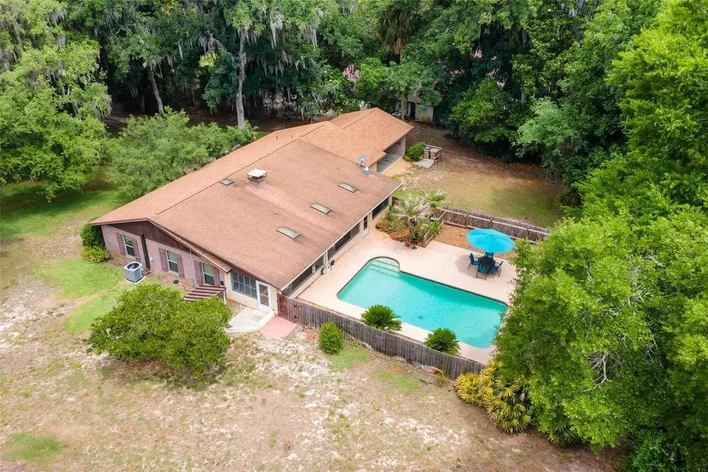 6400 Sunnyside Drive Leesburg FL 34748