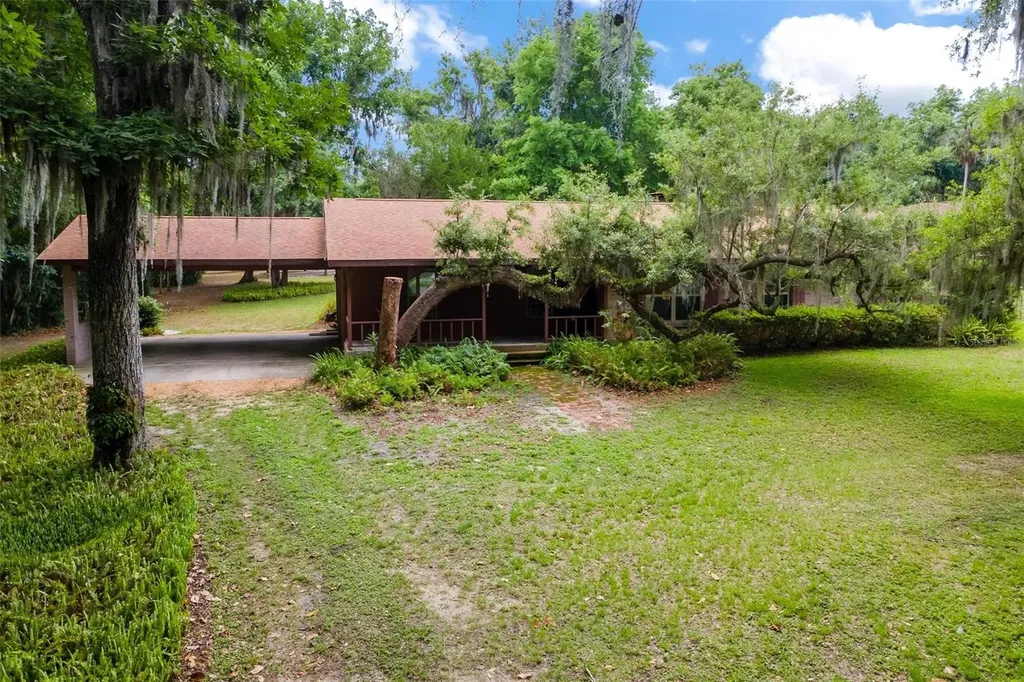 6400 Sunnyside Drive Leesburg FL 34748