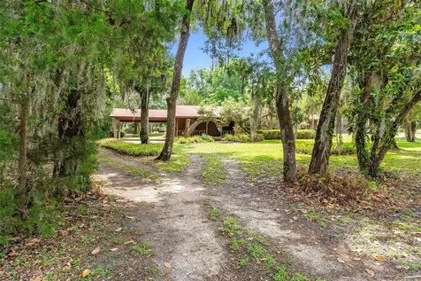6400 Sunnyside Drive Leesburg FL 34748