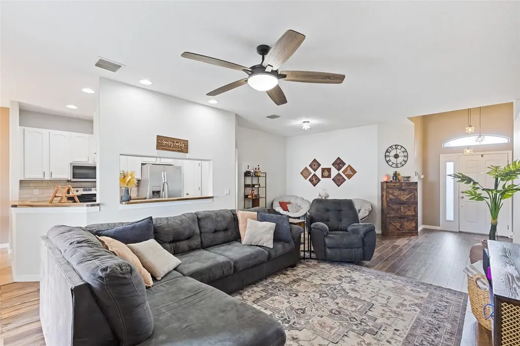 3406 Grove Blossom Lane Plant City FL 33567