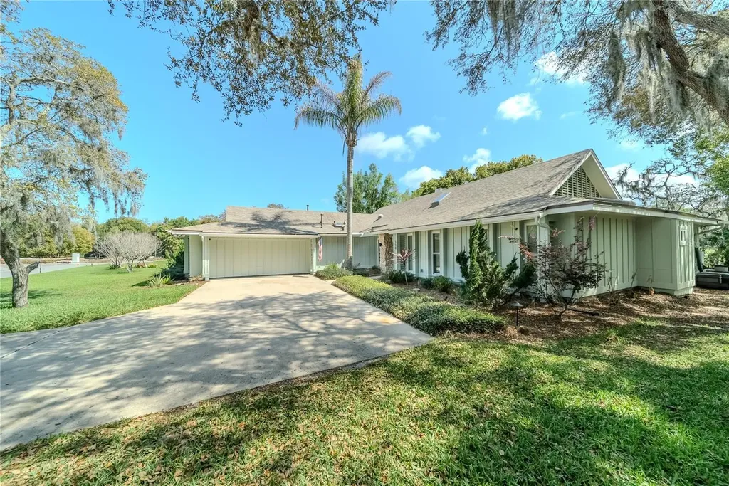 550 Bottlebrush Court New Smyrna Beach FL 32168