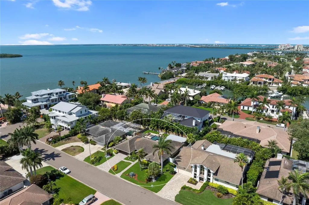 6129 Leeland Street S St Petersburg FL 33715
