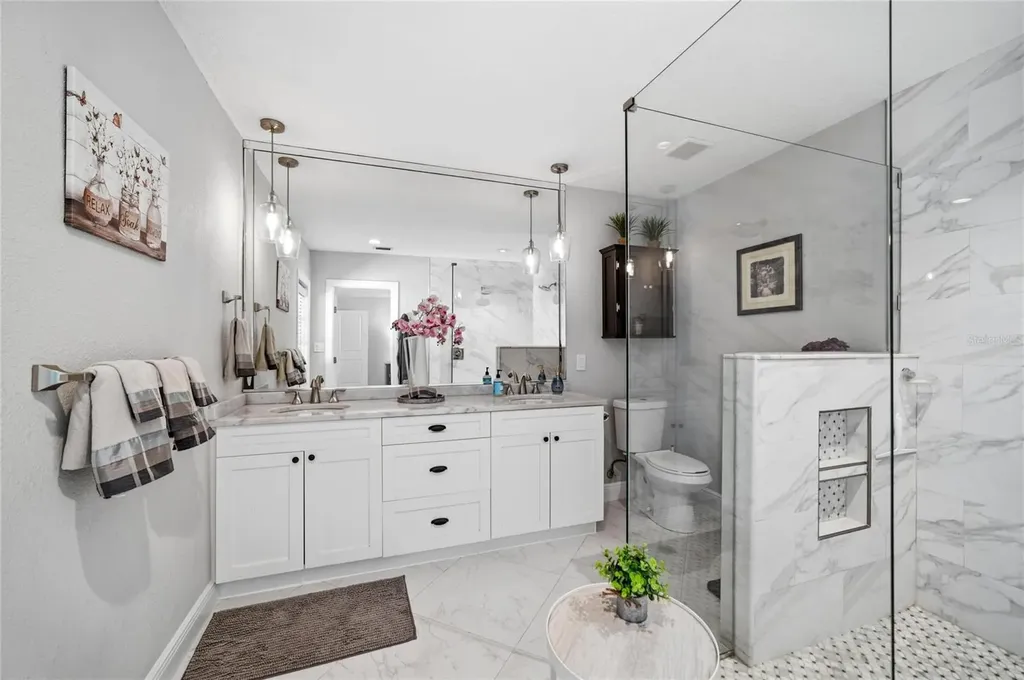 6129 Leeland Street S St Petersburg FL 33715