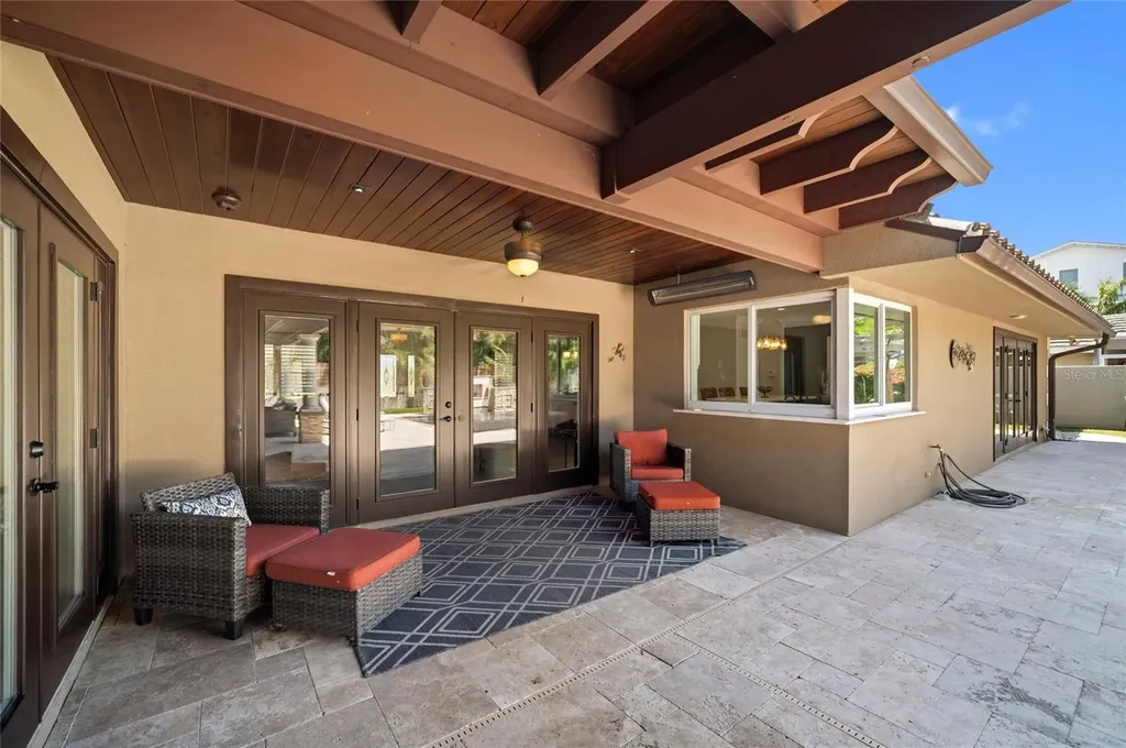 6129 Leeland Street S St Petersburg FL 33715