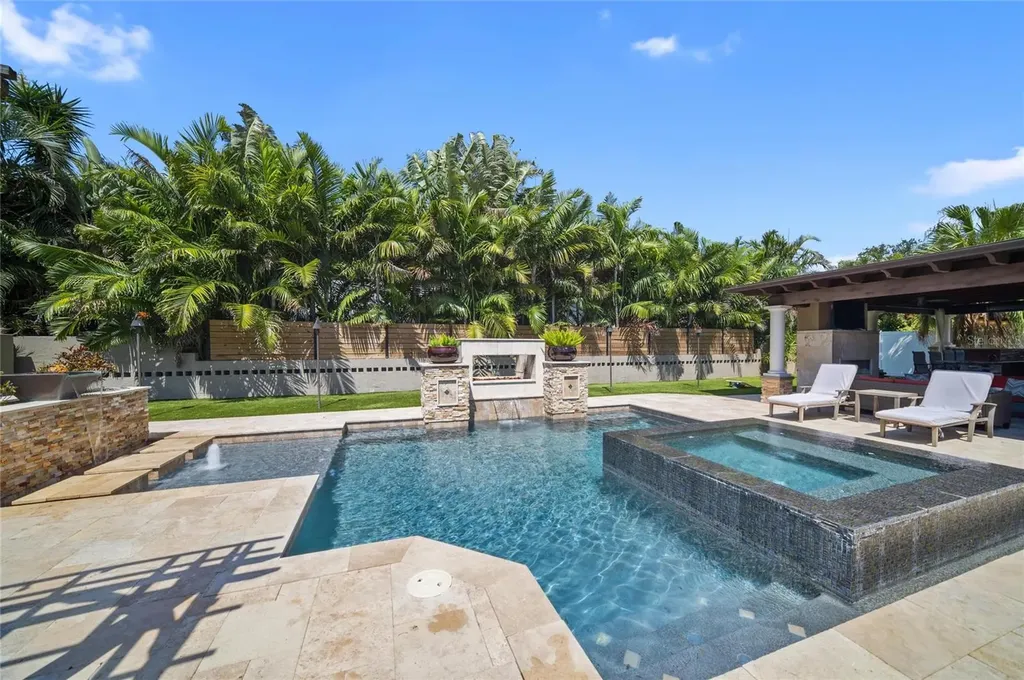 6129 Leeland Street S St Petersburg FL 33715