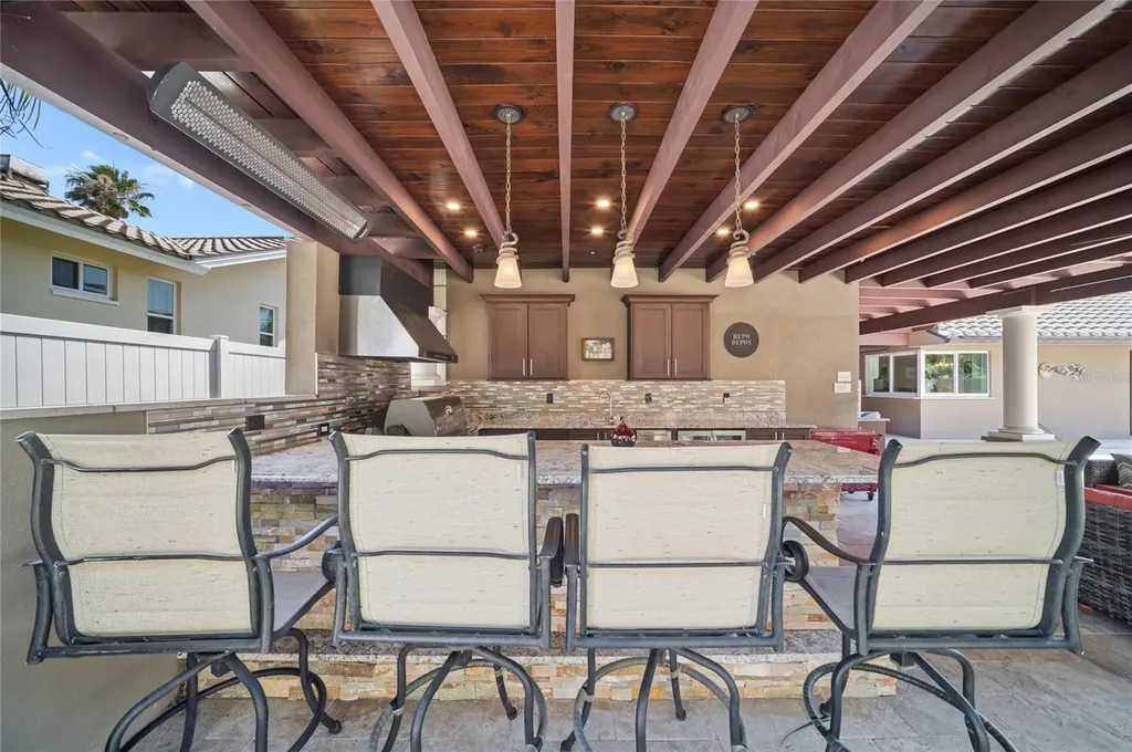6129 Leeland Street S St Petersburg FL 33715