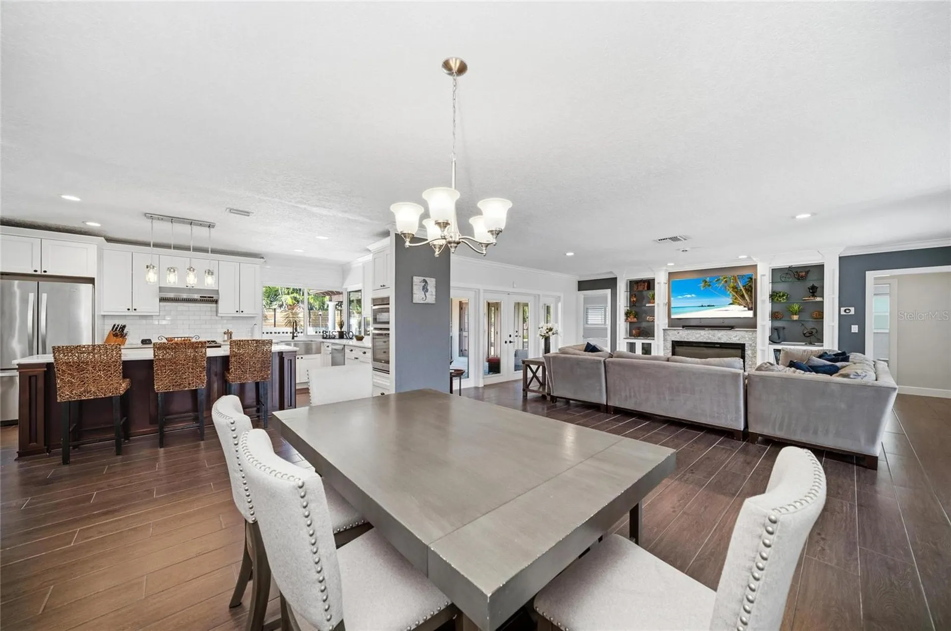 6129 Leeland Street S St Petersburg FL 33715