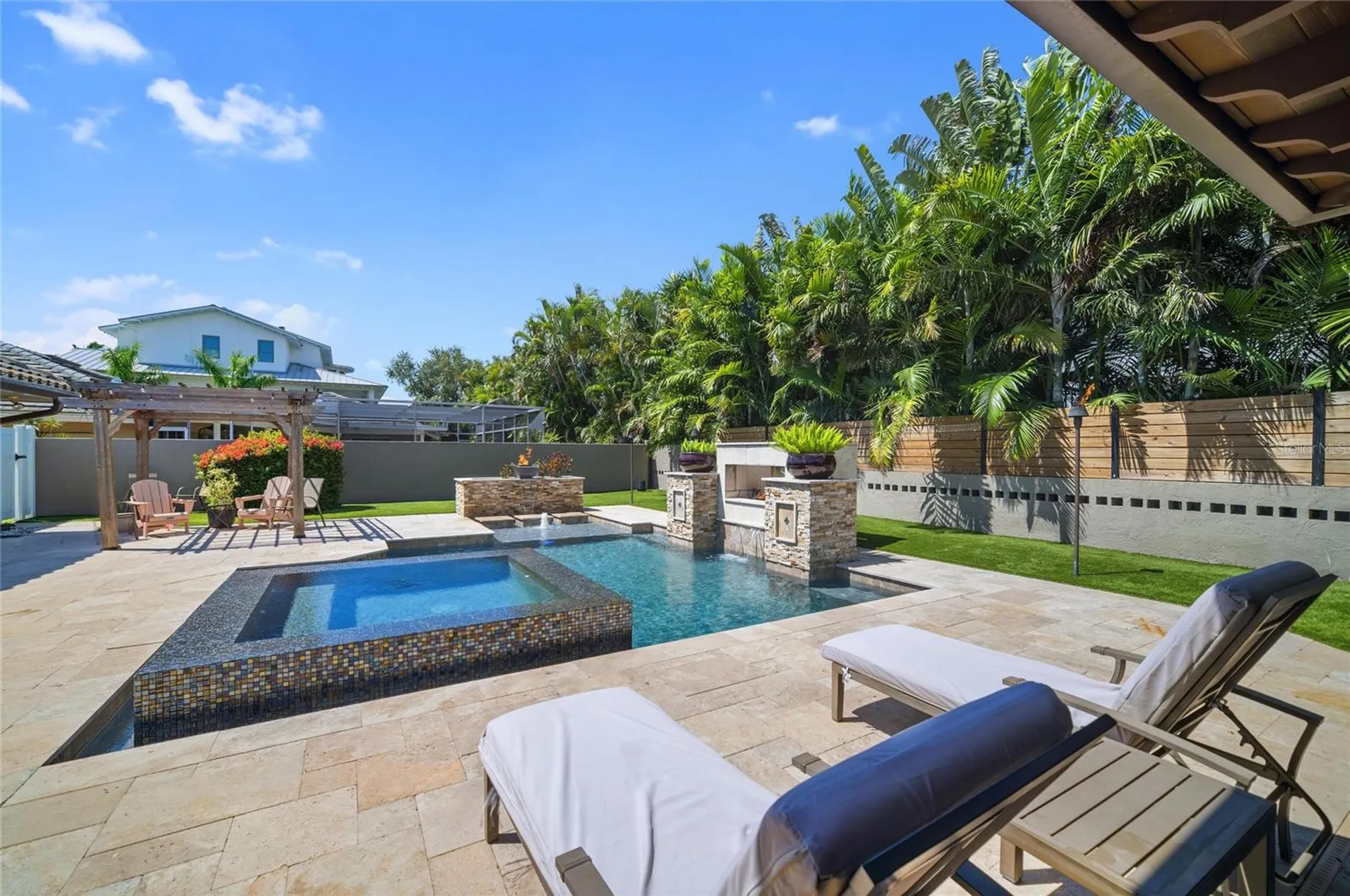 6129 Leeland Street S St Petersburg FL 33715