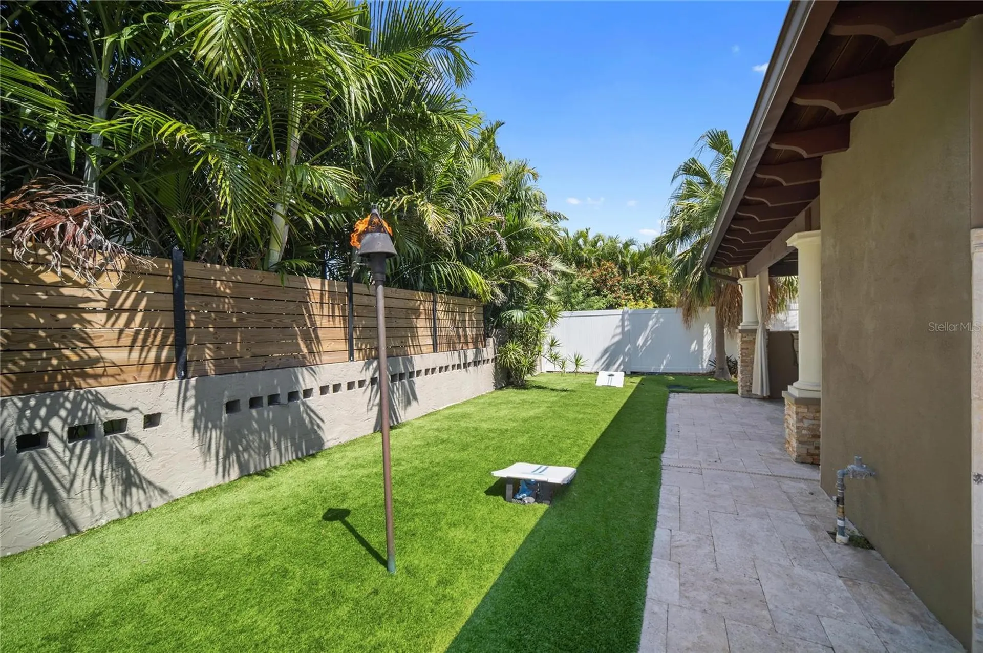 6129 Leeland Street S St Petersburg FL 33715