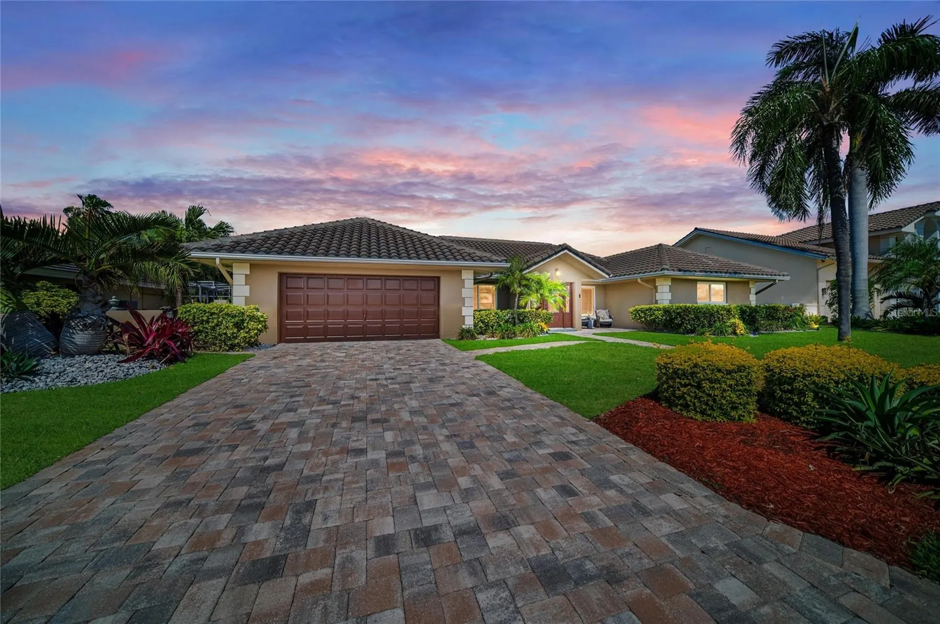 6129 Leeland Street S St Petersburg FL 33715