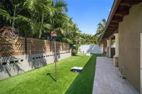 6129 Leeland Street S St Petersburg FL 33715