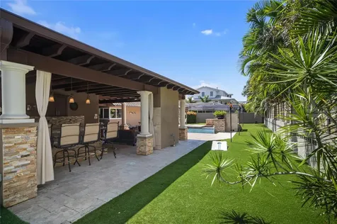 6129 Leeland Street S St Petersburg FL 33715