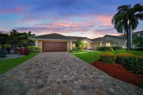 6129 Leeland Street S St Petersburg FL 33715