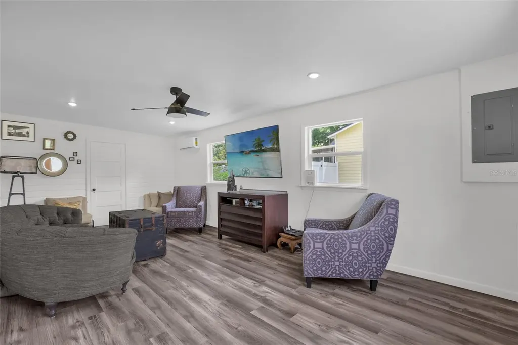 809 Grandview Avenue Altamonte Springs FL 32701