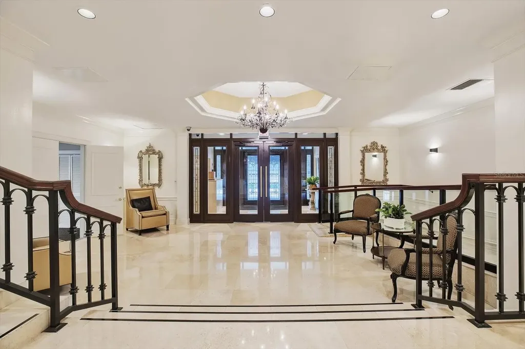 2611 Bayshore Boulevard Tampa FL 33629