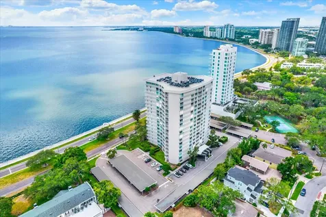 2611 Bayshore Boulevard Tampa FL 33629
