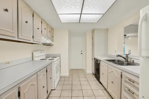 2611 Bayshore Boulevard Tampa FL 33629