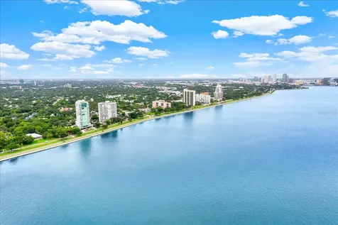 2611 Bayshore Boulevard Tampa FL 33629