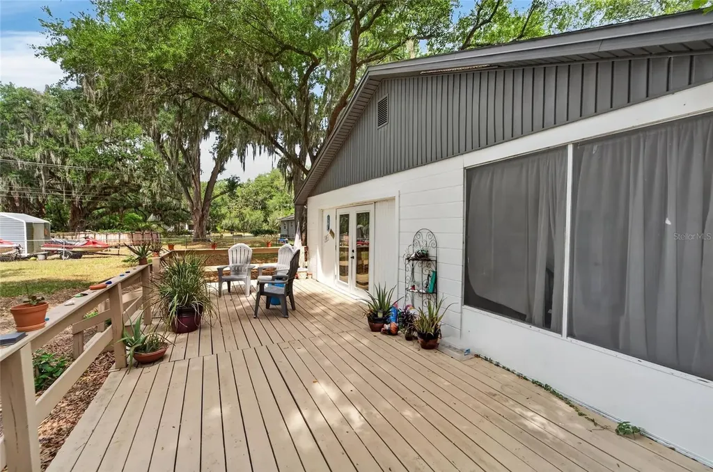 1740 Cherry Lane Lakeland FL 33811