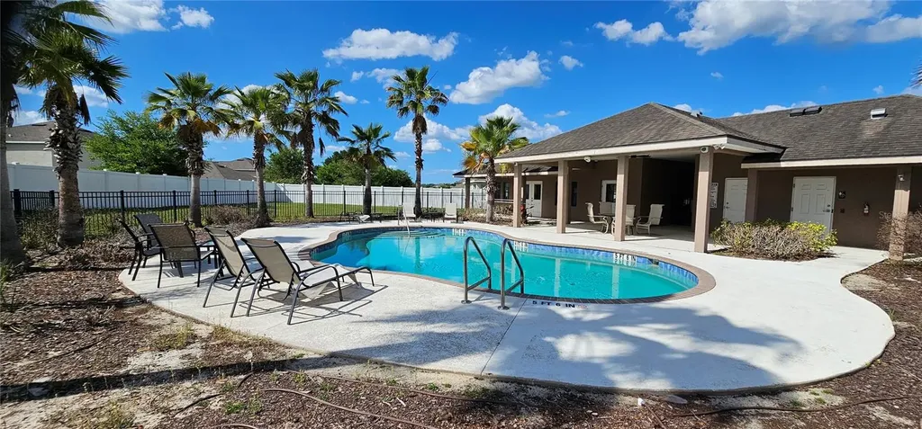 9628 Troncais Circle Thonotosassa FL 33592