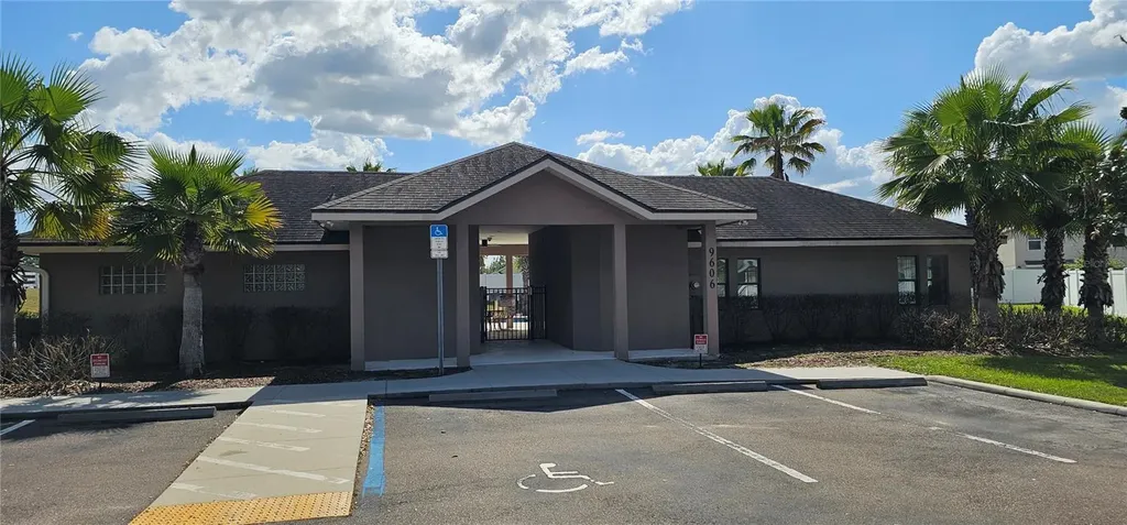 9628 Troncais Circle Thonotosassa FL 33592