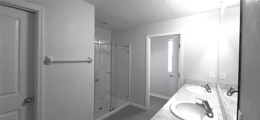 9628 Troncais Circle Thonotosassa FL 33592