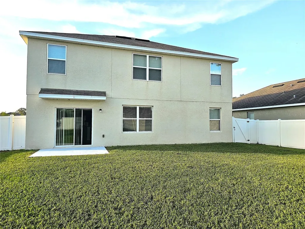 9628 Troncais Circle Thonotosassa FL 33592
