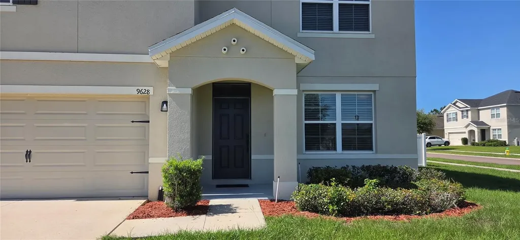 9628 Troncais Circle Thonotosassa FL 33592